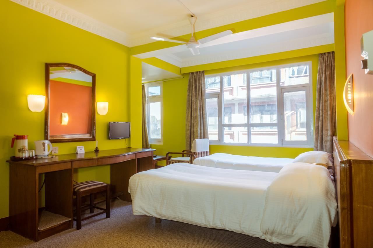 Harati Manor Inn Kathmandu Buitenkant foto