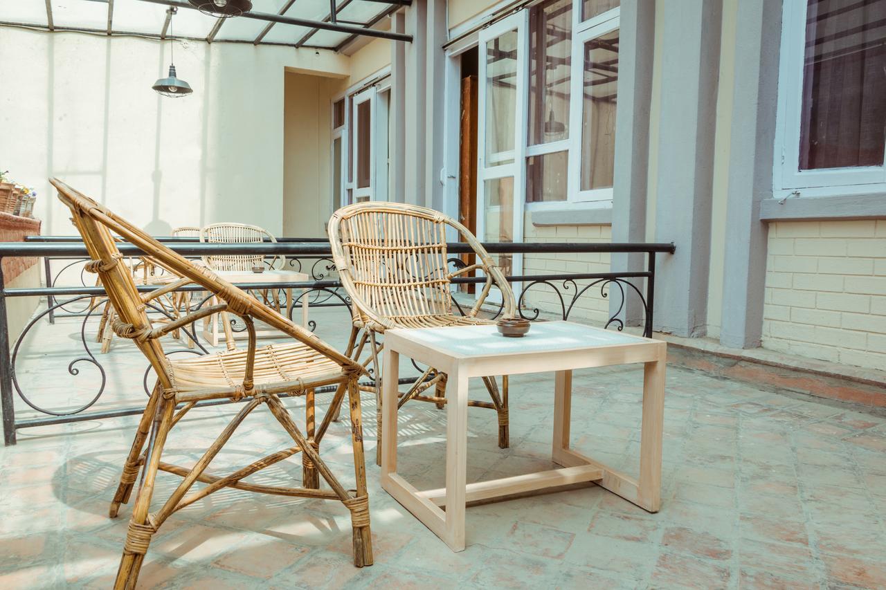 Harati Manor Inn Kathmandu Buitenkant foto