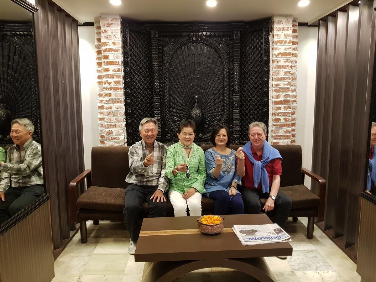 Harati Manor Inn Kathmandu Buitenkant foto