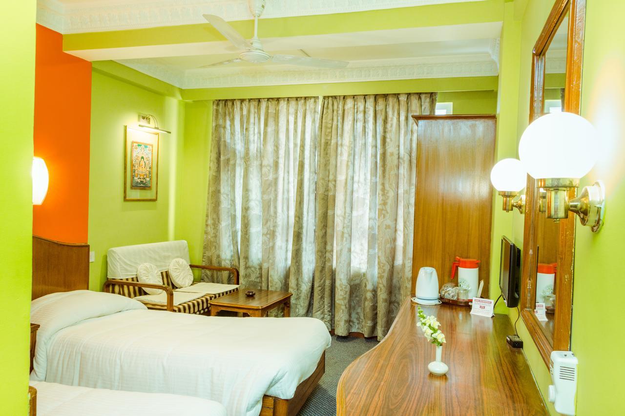 Harati Manor Inn Kathmandu Buitenkant foto